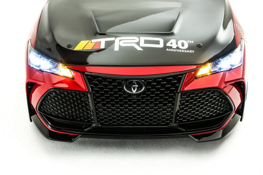 Детали экстерьера Toyota Avalon TRD Pro Concept 2019 года  (фото 3 из 21)